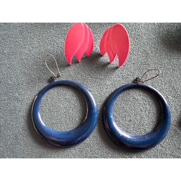 Lot of 11 Pairs Pierced Metal Statement Earrings – Vintage & Retro Bold Styles - Picture 4 of 10